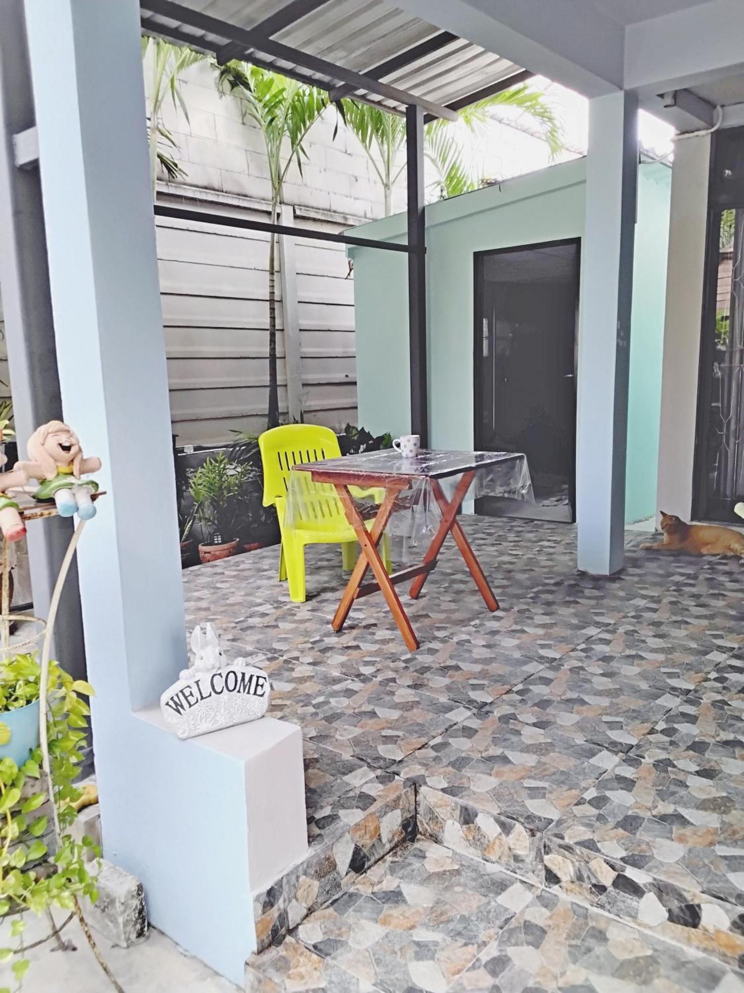 Mango Tree Guestroom Banguecoque