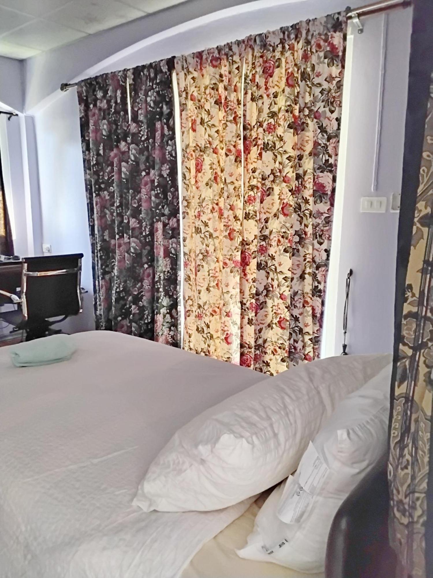 Hospedagem domiciliar Mango Tree Guestroom *
